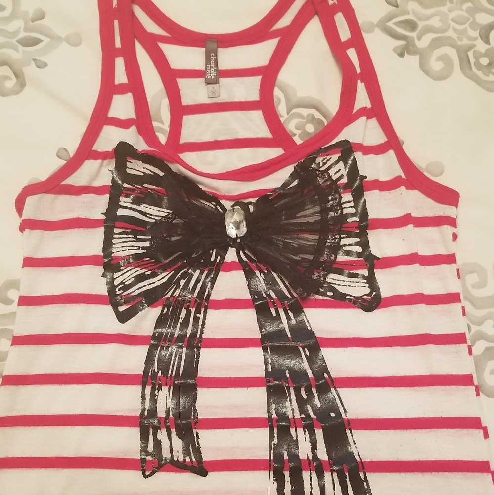 Summer tank with Bow applique